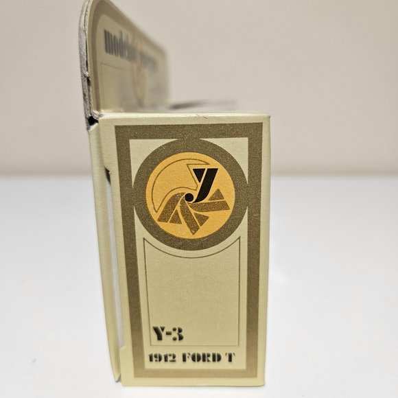 Matchbox Models of Yesteryear 1912 Ford Model "T" Express Dairy - Picture 3 of 3